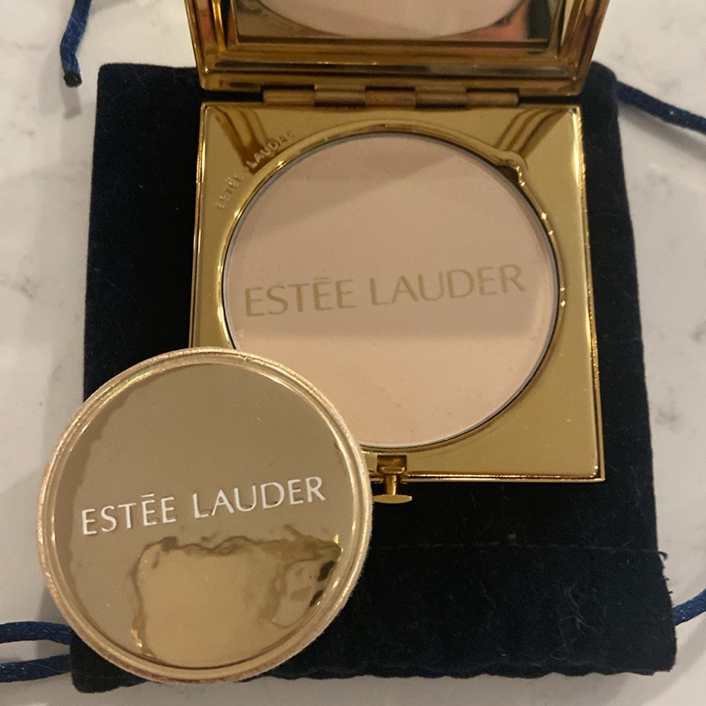 COLLECTORS ITEM NEVER USED Ester Lauder Golden Cobblestones Compact from NM - Picture 2 of 8